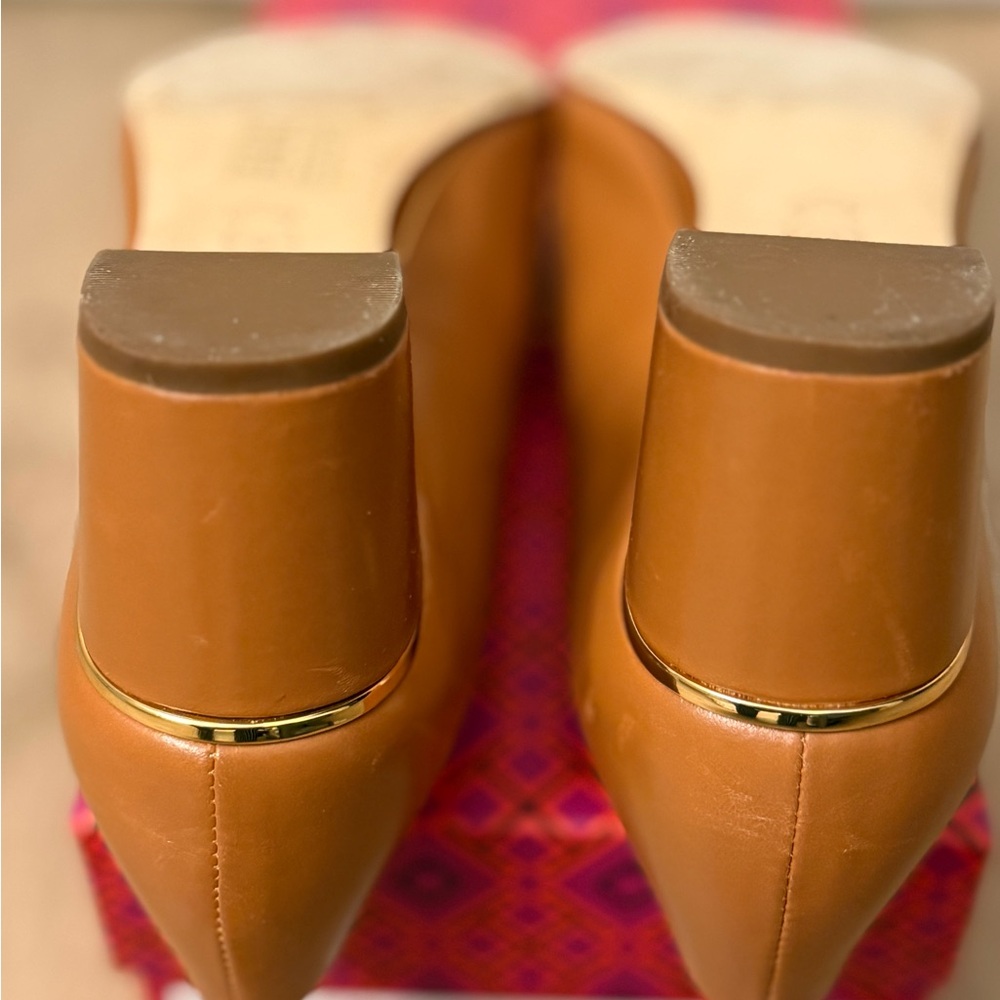 Tory Burch Gigi Wedge Calf Leather Size 7 - Picture 7 of 7